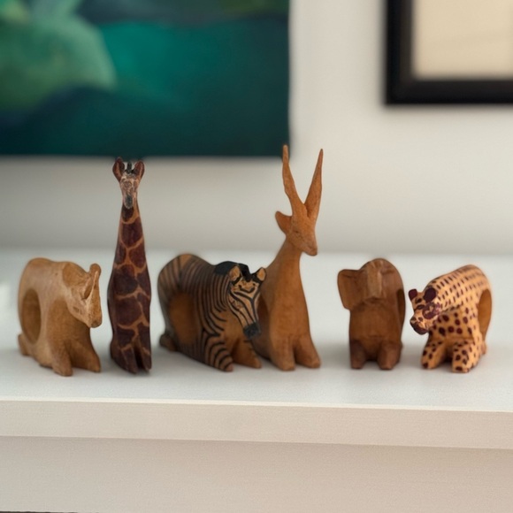 African Hand Carved Artisan Wooden Napkin Rings (6) - Picture 9 of 9